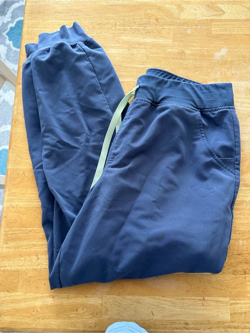 Figs scrub pants large